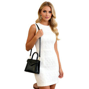 Neiman Marcus Chic Luxury 80s-90s patent leather mini envelope handbag